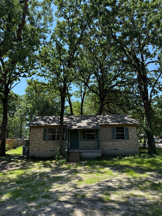 property at 405 Forest Ln