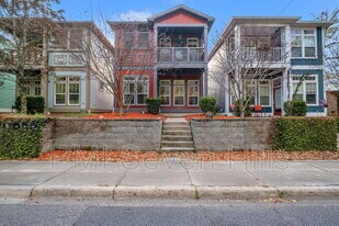 828 N Duval St in Tallahassee, FL - Building Photo