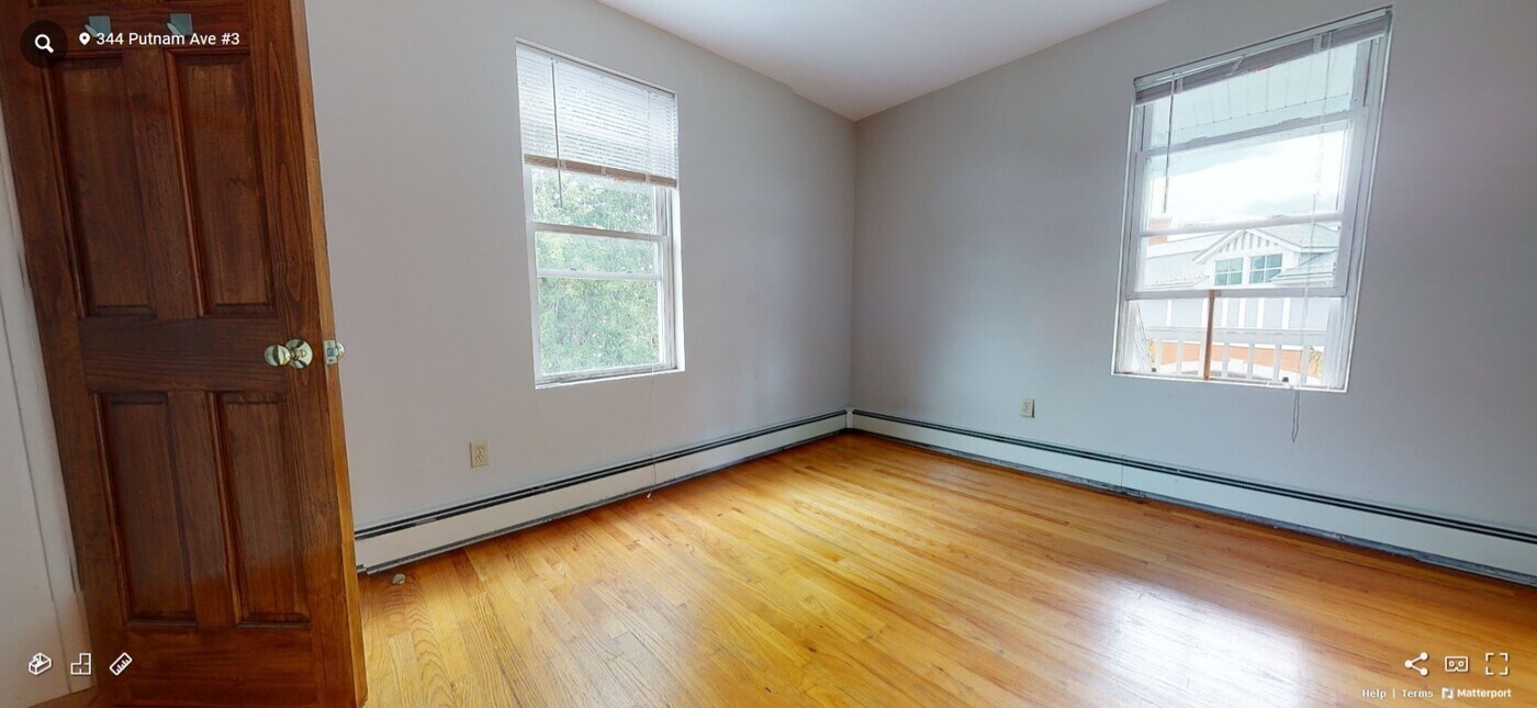 344 Putnam Ave in Cambridge, MA - Building Photo