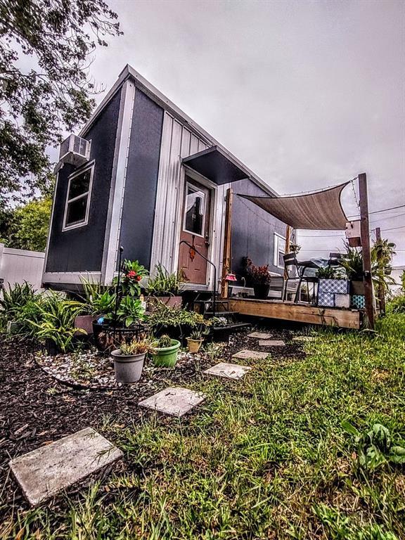 property at 1675 Judith Dr