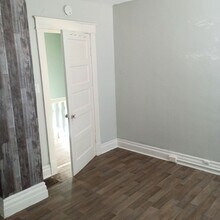 4541 E 10th St in Kansas City, MO - Building Photo - Building Photo