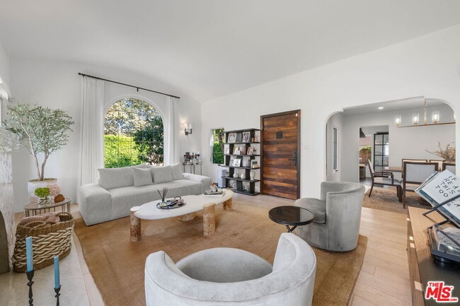 property at 441 Flores St