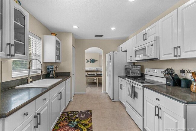 property at 8050 Aberdeen Dr