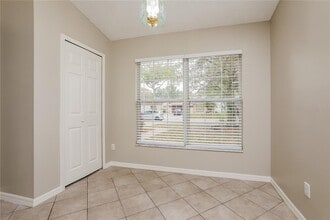 17117 Woodcrest Way in Clermont, FL - Building Photo - Building Photo