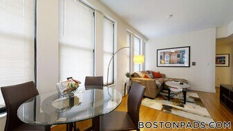 8 Winter St, Unit 304 in Boston, MA - Building Photo
