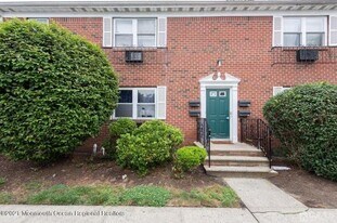 289 Main St in Spotswood, NJ - Building Photo