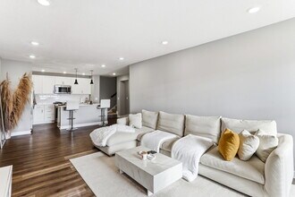 8027 149th Xing NW in Ramsey, MN - Building Photo - Building Photo