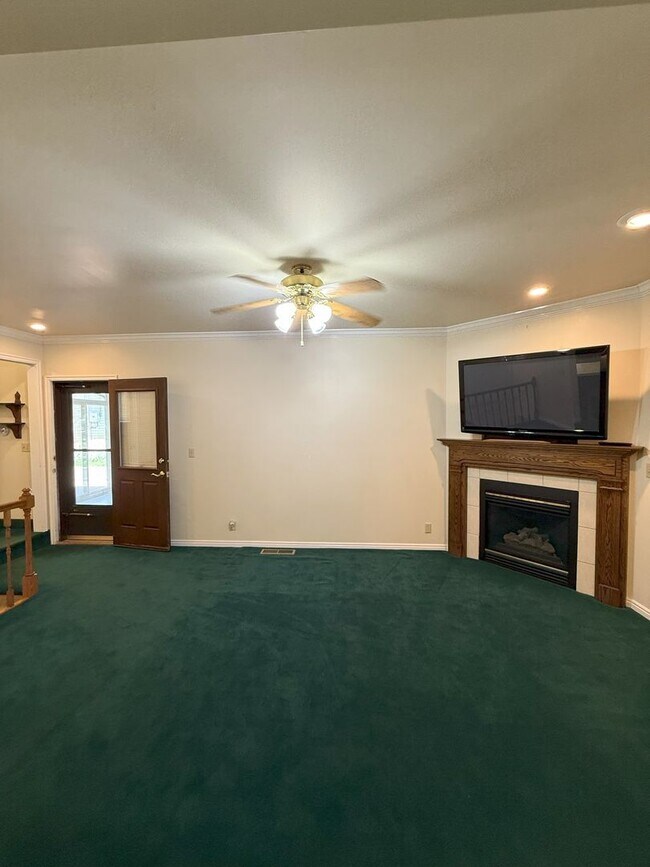 958 E 3100 N in North Ogden, UT - Building Photo - Building Photo