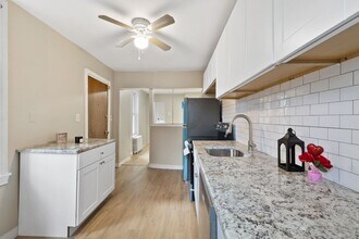 5843 Magnolia St in Philadelphia, PA - Building Photo - Building Photo