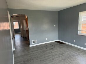 4036 Homelawn Ave in Cheviot, OH - Building Photo - Building Photo
