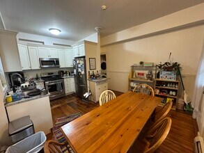 246 Summer St, Unit 1L in Somerville, MA - Building Photo - Building Photo