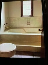 933 S Western Ave, Unit #2 in Chicago, IL - Building Photo - Building Photo