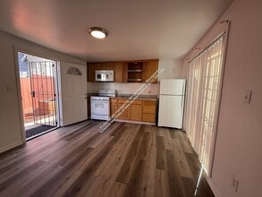 943 53rd St in Oakland, CA - Building Photo - Building Photo