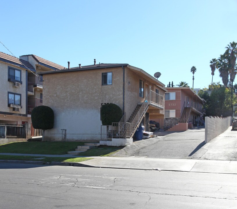 5734 Aldama St in Los Angeles, CA - Building Photo