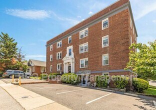 2634 Langston Blvd. in Arlington, VA - Building Photo - Building Photo