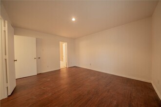 7522 Holly Hill Dr-Unit -# 37 in Dallas, TX - Building Photo - Building Photo