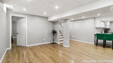 1613 Stillriver Cres in Mississauga, ON - Building Photo - Building Photo
