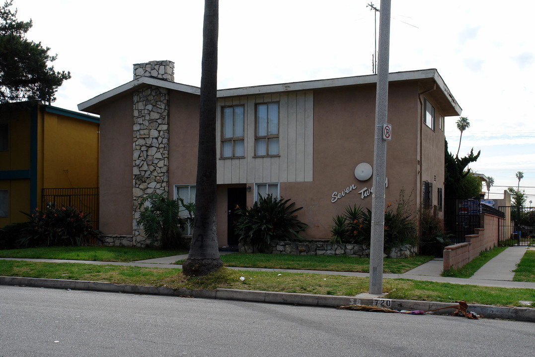 720 E Hardy St in Inglewood, CA - Building Photo