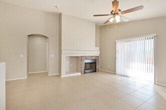 8301 W Melanitta Dr in Tucson, AZ - Building Photo - Building Photo