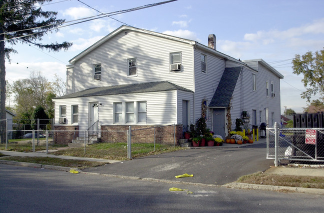 447 Hendrickson Ave in Long Branch, NJ - Building Photo - Building Photo