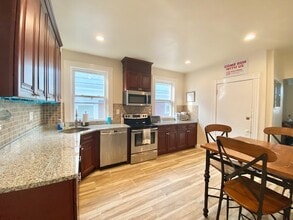 2 Parker Hill Ter in Boston, MA - Foto de edificio - Building Photo