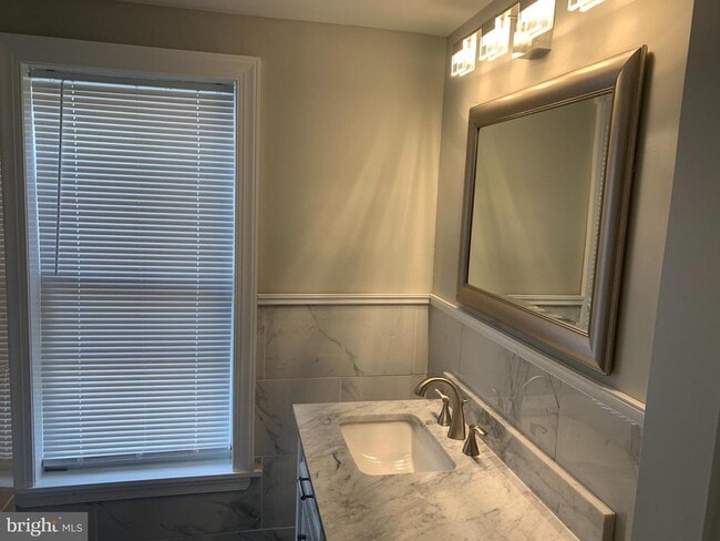 1819 Sigel St in Philadelphia, PA - Building Photo - Building Photo