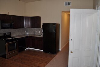 145 N 5th Street, Unit Downstairs 2 Bed in San Jose, CA - Foto de edificio - Building Photo