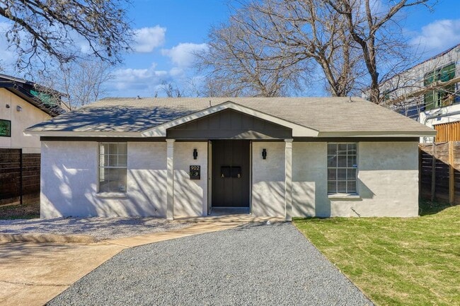 property at 902 Jessie St