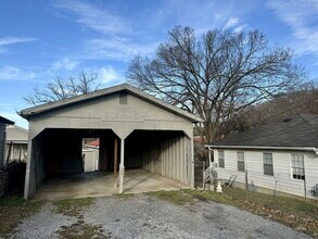 208 Wilson St in Rossville, GA - Building Photo - Building Photo