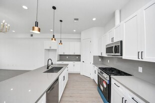 4129 E Toliver St in Houston, TX - Building Photo