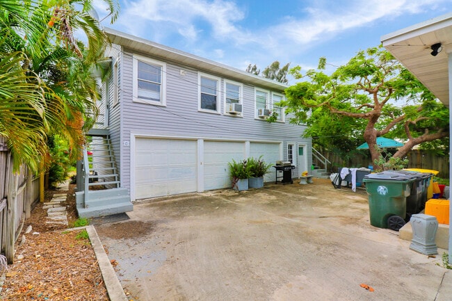 1118 N J St in Lake Worth Beach, FL - Building Photo - Building Photo