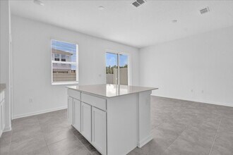 2474 Skyline Lp in Kissimmee, FL - Building Photo - Building Photo