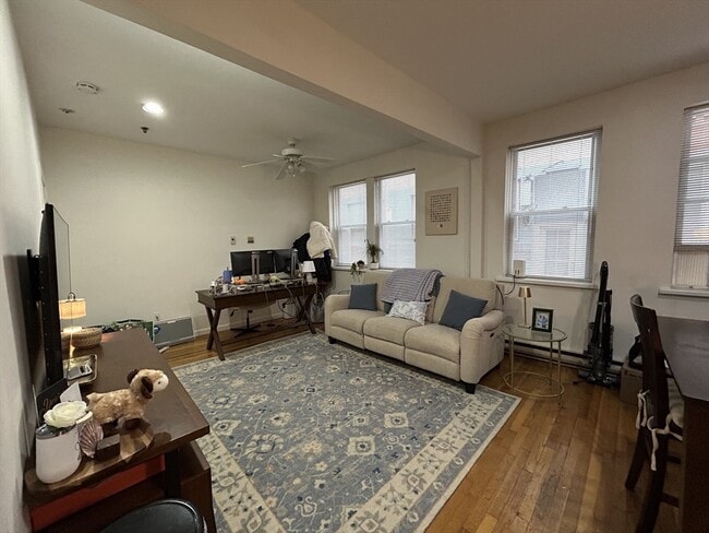 6 Cleveland Pl in Boston, MA - Building Photo - Building Photo