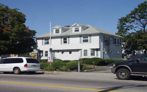 372 Washington St in Quincy, MA - Foto de edificio - Building Photo