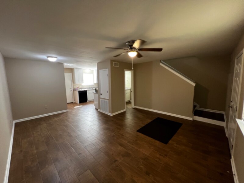 725 Heavens Dr in Mandeville, LA - Building Photo