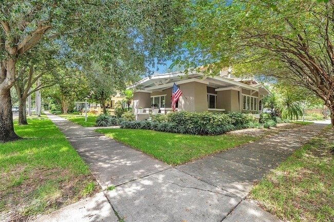 455 13th Ave NE in St. Petersburg, FL - Building Photo - Building Photo