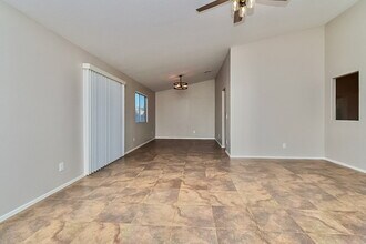 9585 E Paseo Juan Tabo in Tucson, AZ - Building Photo - Building Photo