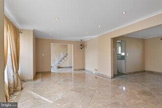 12 Mershon Ln, Unit 108 in Plainsboro, NJ - Building Photo - Building Photo