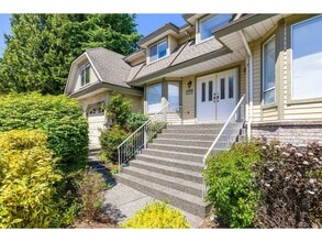 15081-15073 73 Ave in Surrey, BC - Building Photo - Building Photo