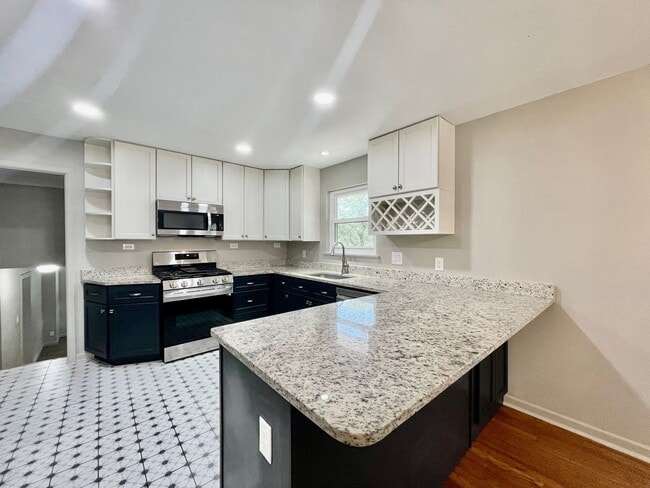 100 Ridgeway Dr in San Marcos, TX - Building Photo - Building Photo