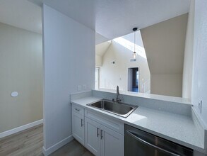 156 S Oak Knoll Ave, Unit 301 in Pasadena, CA - Foto de edificio - Building Photo