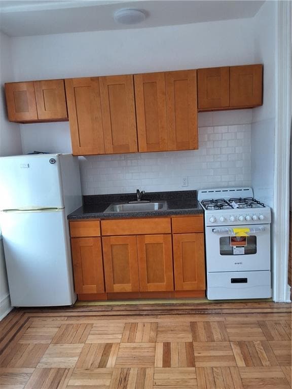 120-10 Rockaway Beach Blvd in Queens, NY - Building Photo - Building Photo