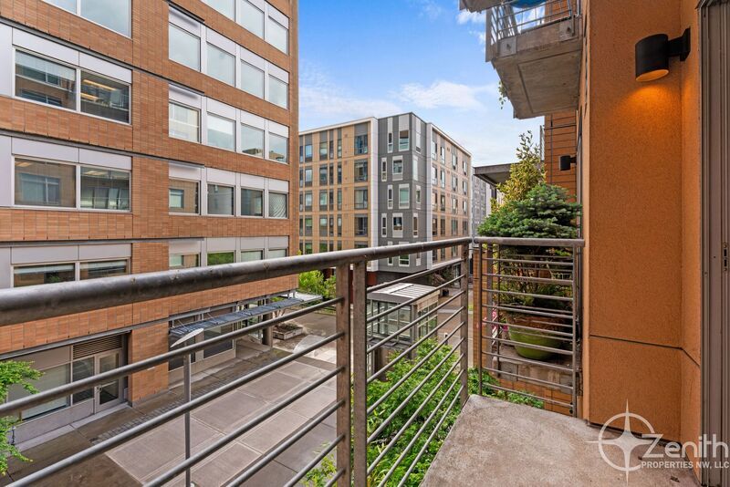 701 Columbia St in Vancouver, WA - Building Photo