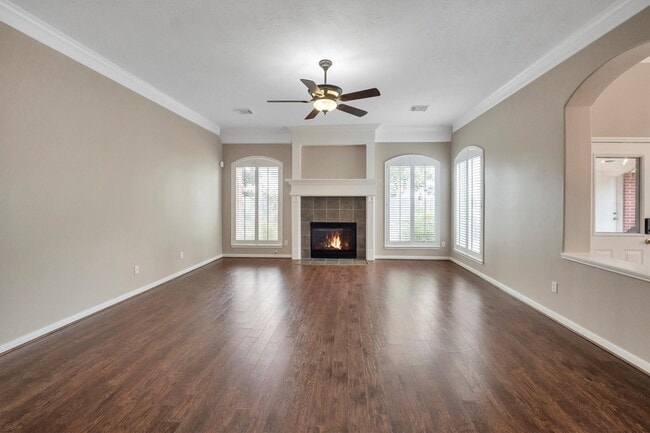 property at 2711 Sica Hollow Ln