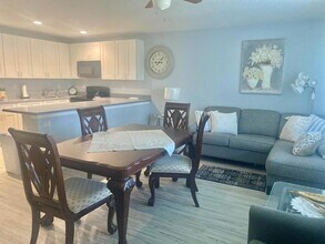 39 Easthampton B in West Palm Beach, FL - Building Photo - Building Photo