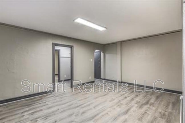 807 Clara Ave in St. Louis, MO - Building Photo - Building Photo