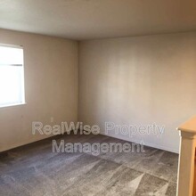 2621 NW Cedar Ave in Redmond, OR - Building Photo - Building Photo