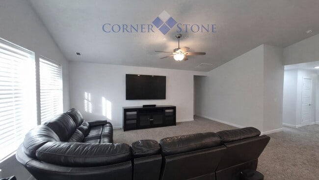 3921 W Peak Cloud Ct in Meridian, ID - Building Photo - Building Photo