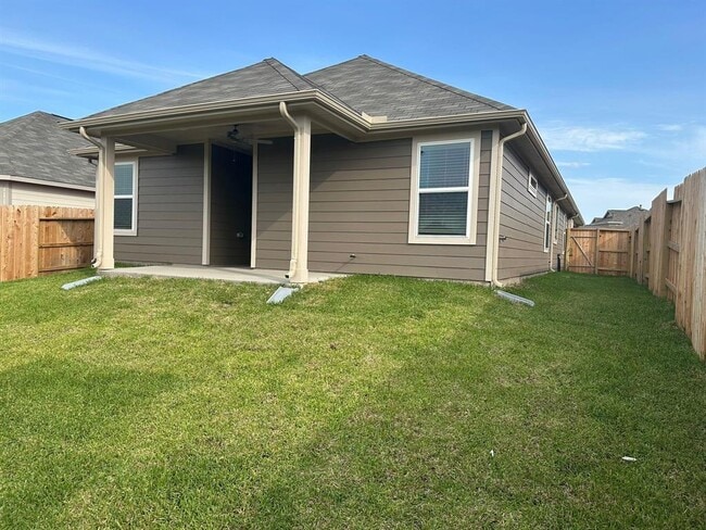 593 Copper Spgs Dr in Magnolia, TX - Building Photo - Building Photo