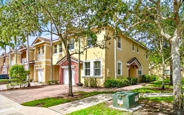 2286 Shoma Dr in West Palm Beach, FL - Foto de edificio